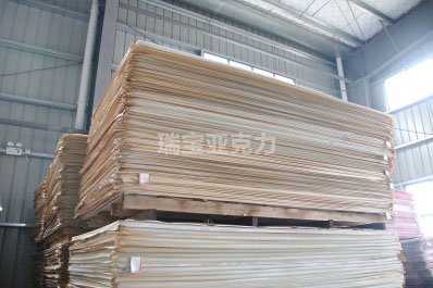 亚克力板装进相框会碎吗