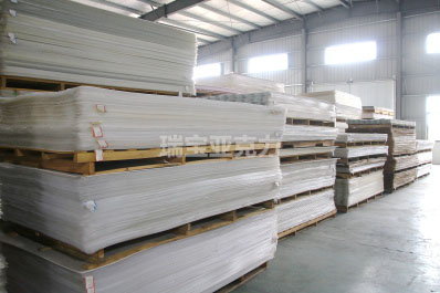 河南亚克力广告板厂家有哪些