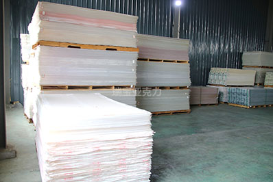 亚克力板材的防火等级分多少