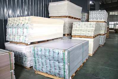 亚克力透孔板的优缺点是什么